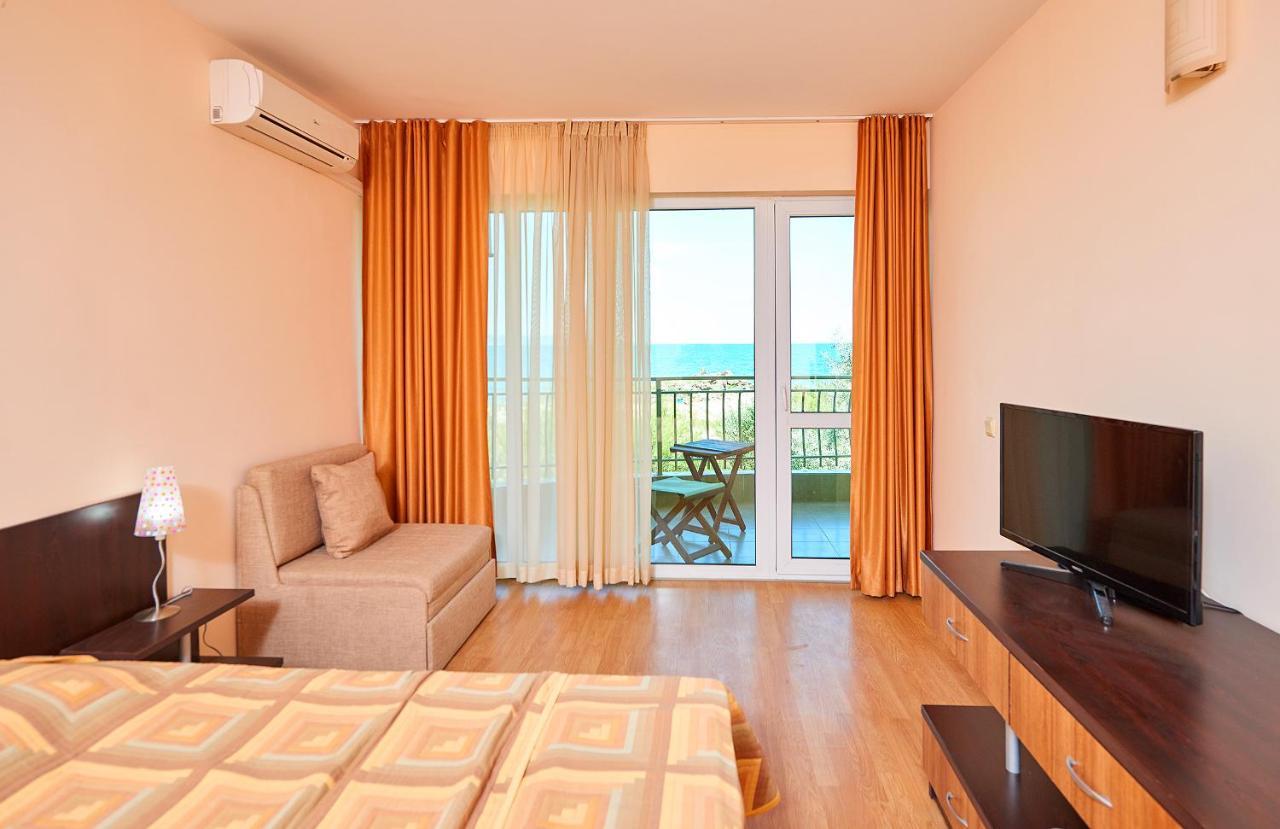Guest House California Поморие Экстерьер фото